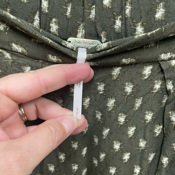 Free People Green Shelias Rayon Crossover Pant {G} sz small - Picture 7 of 7